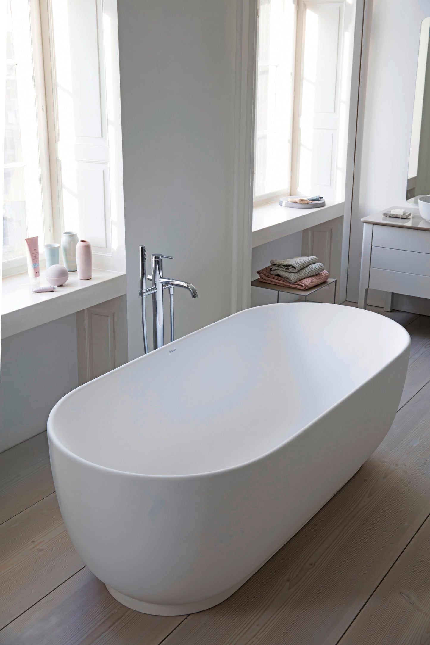 DURAVIT 700461 Luv Freestanding Bathtub